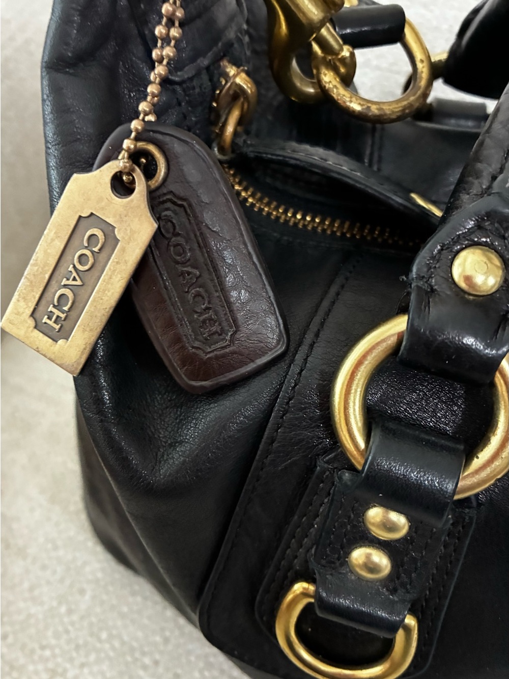 Coach EUC Madison Sabrina Black Leather Shoulder Satchel with Gold Hardware - Picture 4 of 16